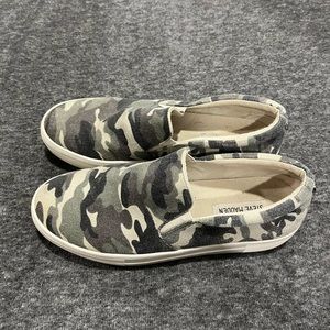 steve madden sneakers